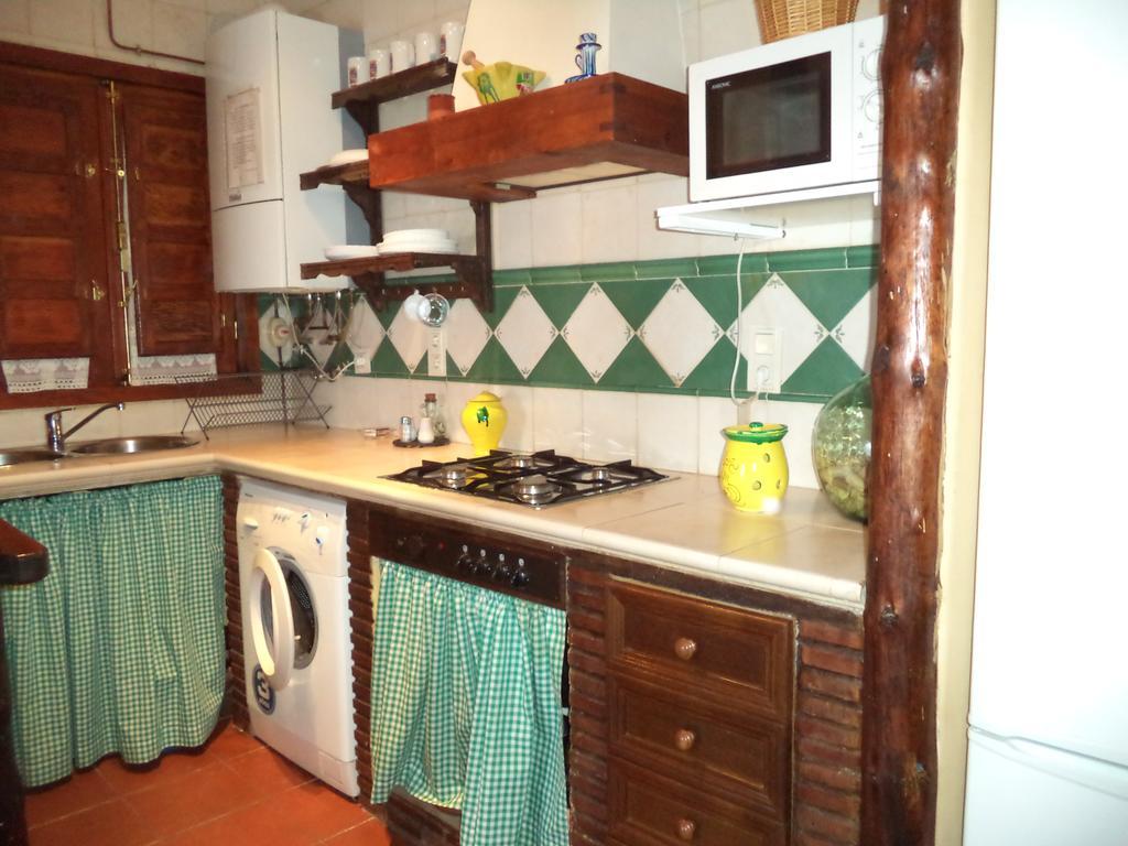 La Ermita Del Poqueira Apartment Bubion Bilik gambar